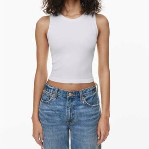 NWOT! Aritzia SINCHSEAMLESS™ RIB CREW TANK